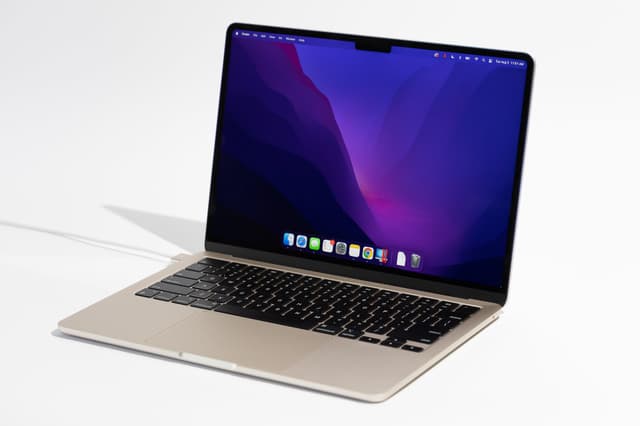 Mackbook Prom Max Updated